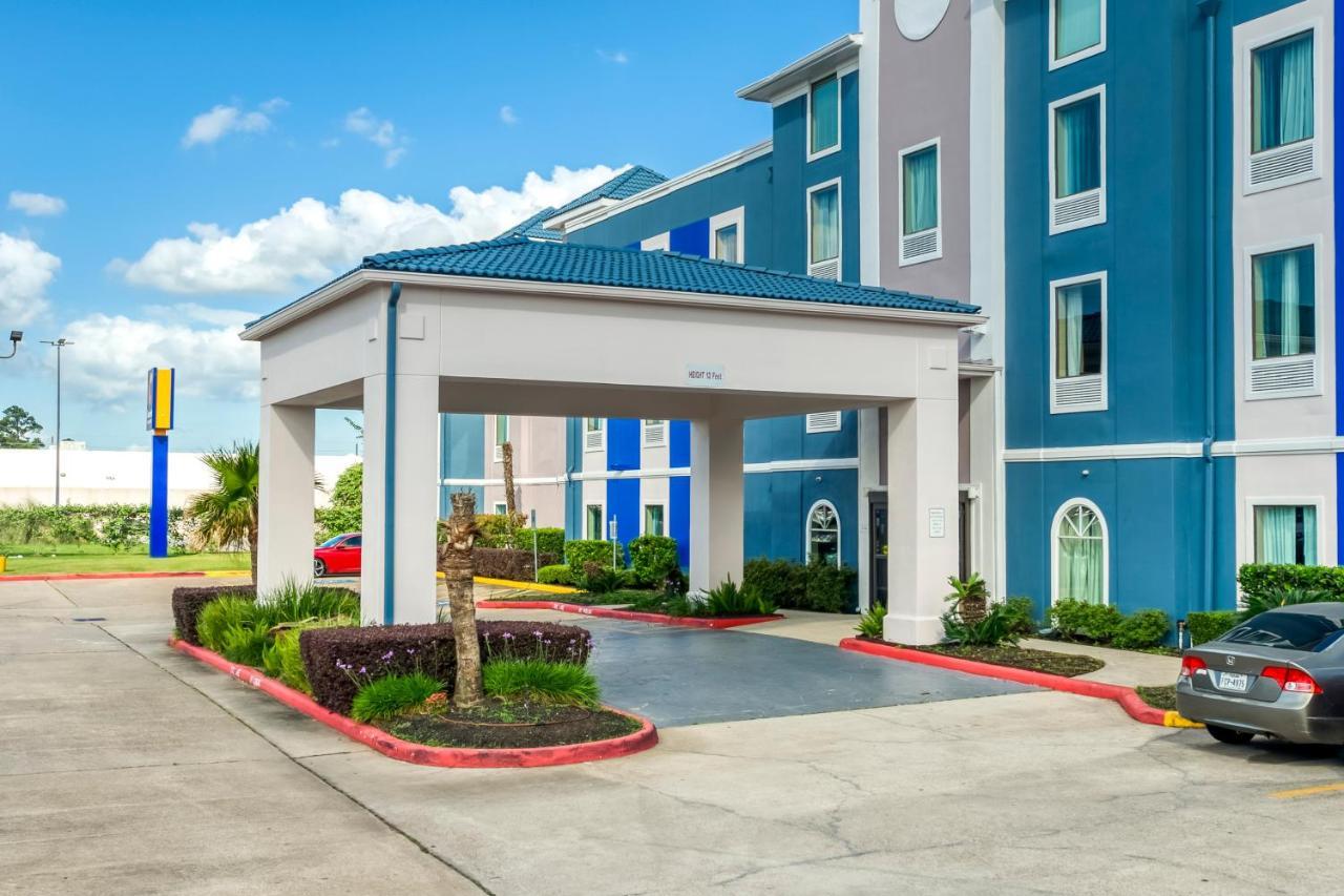 Comfort Inn & Suites Fm1960-Champions Houston Exterior foto